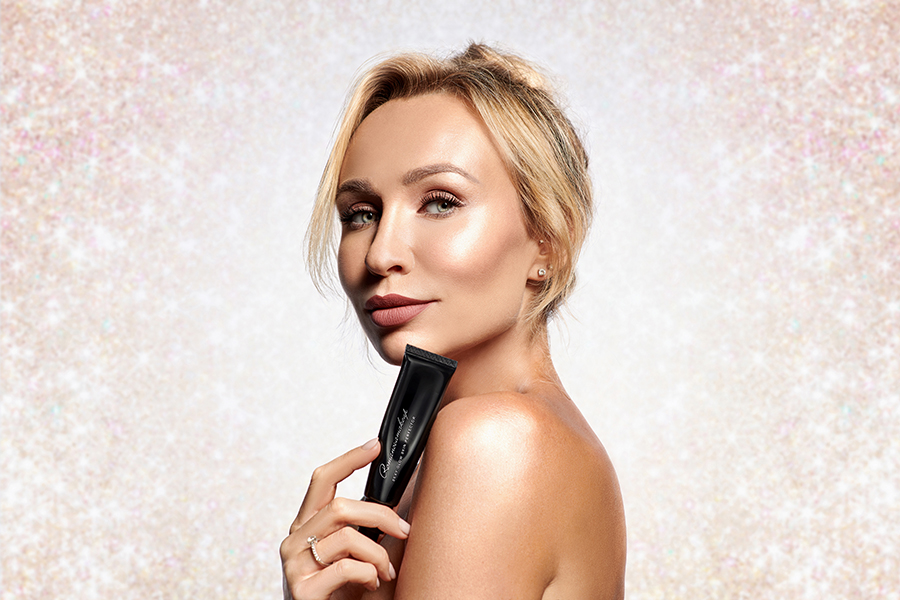 Новинки от beautyinsider.ru: универсальный хайлайтер Romanovamakeup