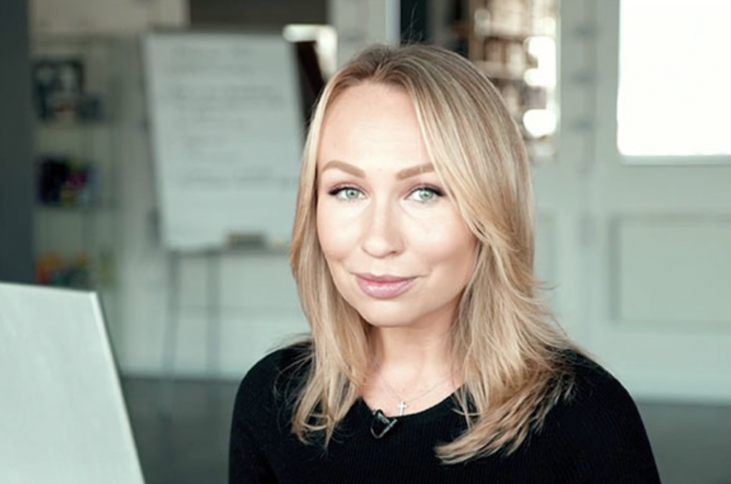 МАКИЯЖ ДЛЯ МОЛОДОЙ МАМЫ – СОВЕТЫ ОТ ОЛЬГИ РОМАНОВОЙ