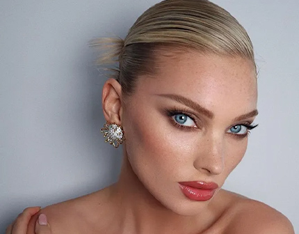 РУМЯНА В МАКИЯЖЕ — САМЫЙ ПРОСТОЙ СПОСОБ ВЫГЛЯДЕТЬ СВЕЖЕЙ И ВЫСПАВШЕЙСЯ. И ВАМ СТОИТ ВЗЯТЬ ЕГО НА ЗАМЕТКУ