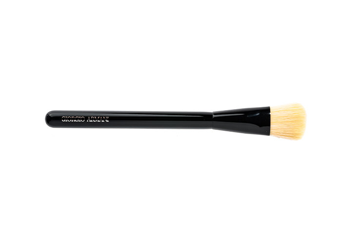 Кисть Maestro Brush no.16, Giorgio Armani Кисть Maestro Brush no.16, Giorgio Armani