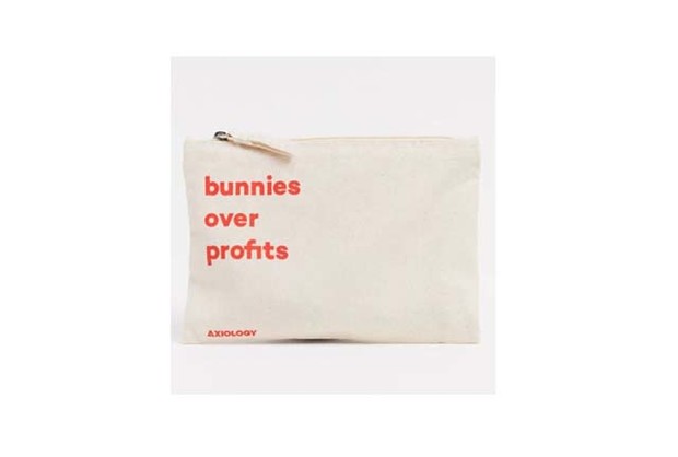 Фото №7 - 14 самых красивых косметичек на лето