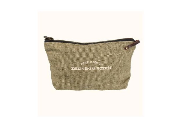 Фото №12 - 14 самых красивых косметичек на лето