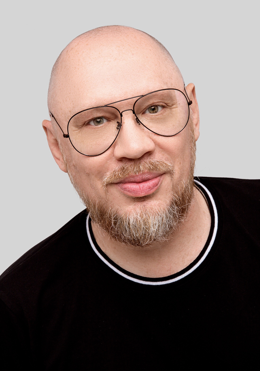 vedushiy_vizazhist_dior_russia_slava_sasin