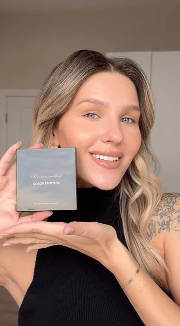 Палетка теней для век 9 Color Eyeshadow Palette COLOR EMOTION