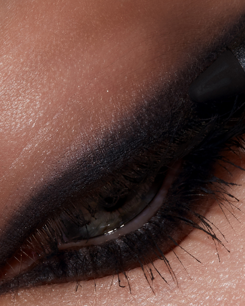 Карандаш для глаз Sexy Smoky Eye Pencil Carbon Black