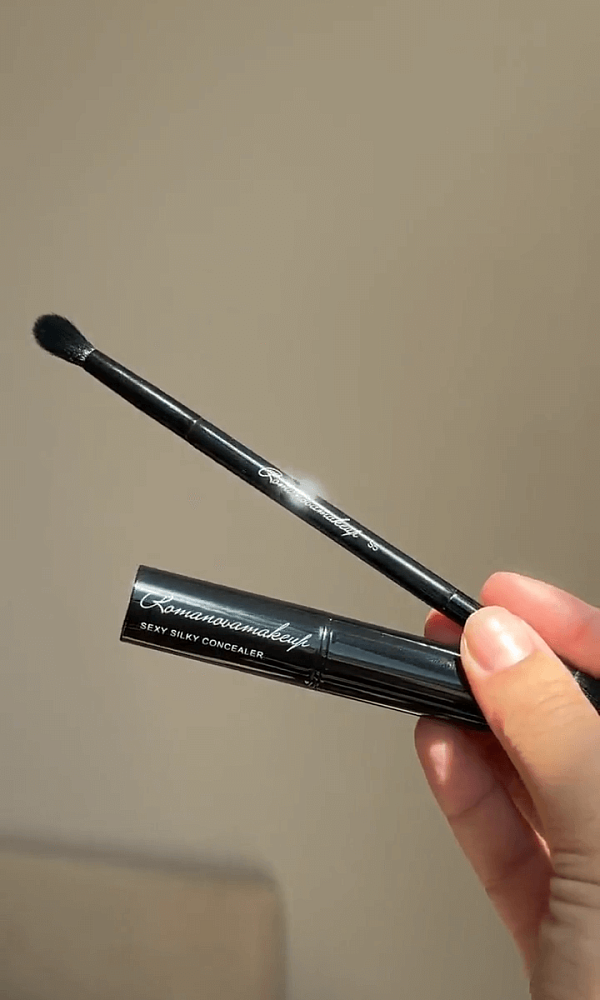 Консилер Sexy Silky Concealer LIGHT