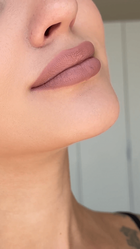 Контур-карандаш для губ Sexy Contour Lip Liner First Date