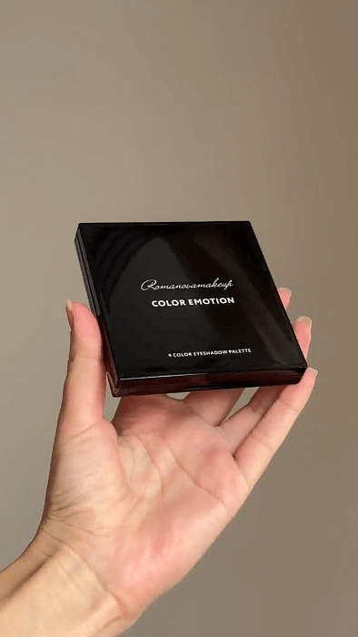 Палетка теней для век 9 Color Eyeshadow Palette COLOR EMOTION