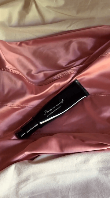 Кремовый хайлайтер Sexy Glow Skin Perfector