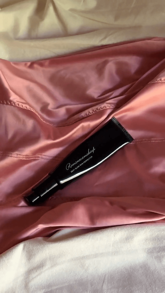 Кремовый хайлайтер Sexy Glow Skin Perfector